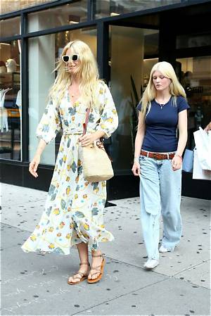 Claudia Schiffer Family: Mother of 3 Kids, Husband Matthew Vaughn and Net Worth