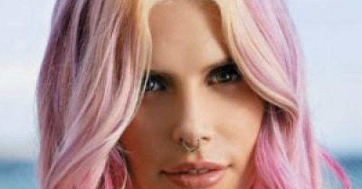 Cleo Rose Elliott Bio, Wiki, Age, Height, Family, Dating, Ascap, Music and Net Worth.