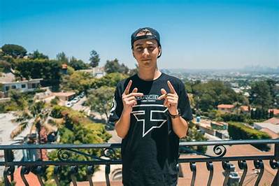 Cloakzy Net Worth: How Rich Is the Twitch Streamer Actually?