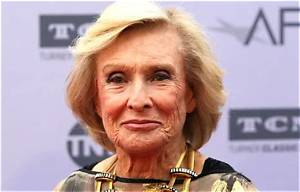 Cloris Leachman Height, Weight, Net Worth, Age, Birthday, Wikipedia, Who, Instagram, Biography