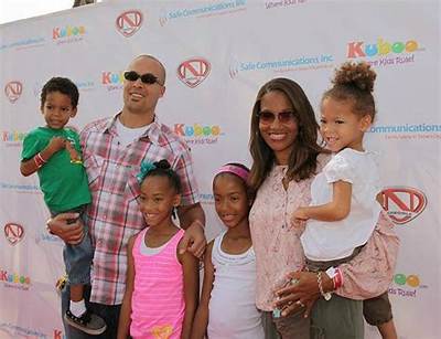 Coby Bell Bio, Wiki, Age, Height, Family, Wife, Kids, Movies, Tv Shows, and Net Worth.