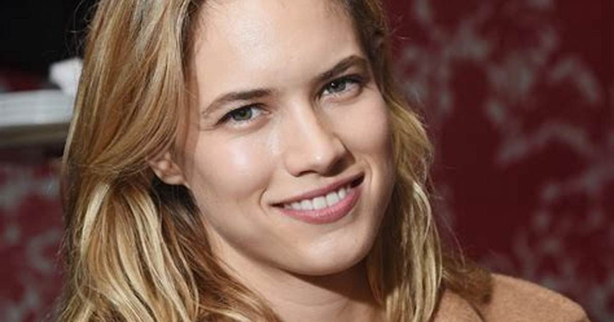 Cody Horn Bio, Wiki, Age, Height, Family, Husband, Children, the Office, Magic Mike, Net Worth, Movies and Tv Shows