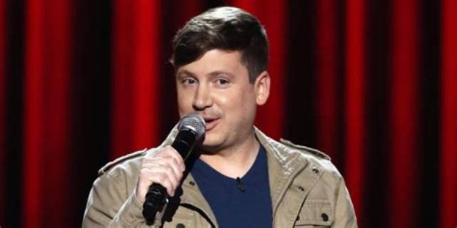 Comedian Dave Landau Wiki and Net Worth, Who Is He Married to?