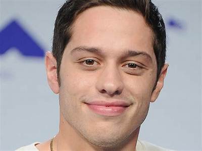 Comedian: Pete Davidson Race and Parents Ethnicity -Is He White? Details to Know