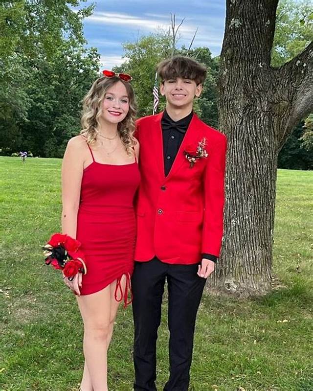 Connor Joyce Age, Wiki, Net Worth, Bio, Height, Girlfriend?
