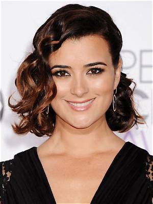 Cote De Pablo: Dating, Net Worth, Tattoos, Smoking & Body Measurements