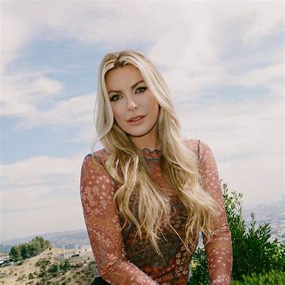 Crystal Hefner Boyfriend: Is Crystal Hefner in a Relationship?
