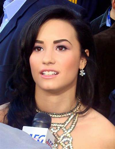 Dallas Lovato Bio, Wiki, Age, Family, Husband, Movies, Tv Shows and Net Worth