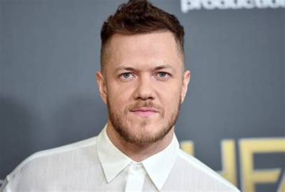 Dan Reynolds: Girlfriend, Net Worth, Tattoos, Smoking & Body Facts