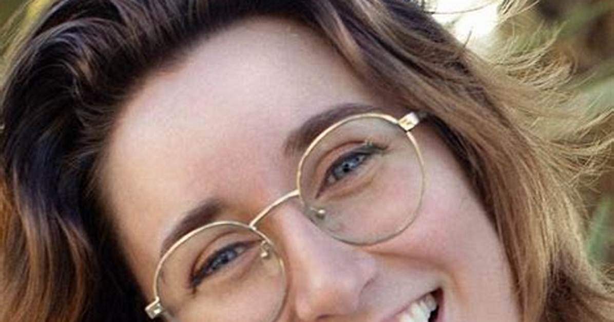 Dana Terrace Bio, Wiki, Age, Height, Family, Movies, Dating, Lgbtq and Net Worth.