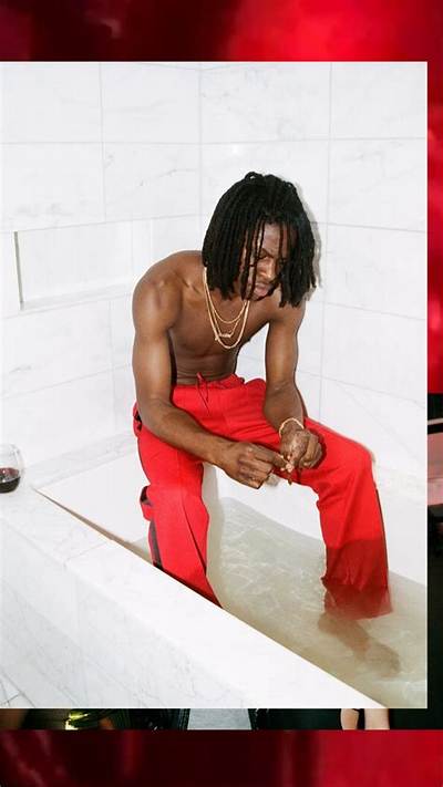 Daniel Caesar: Dating, Net Worth, Tattoos, Smoking & Body Facts