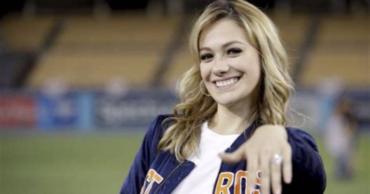 Daniella Rodriguez Bio, Age, Wiki, Height, Parents, Husband, Net Worth, Wedding, and Carlos Correa