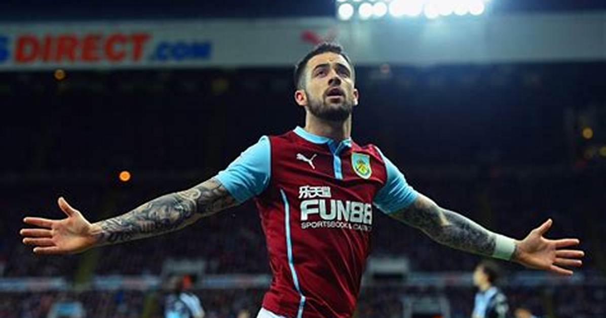 Danny Ings: Dating, Net Worth, Tattoos, Smoking & Body Facts