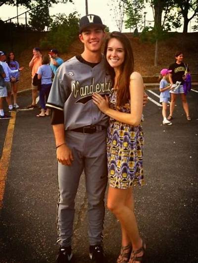 Dansby Swanson Siblings: Meet Chase Swanson, Lindsey Swanson