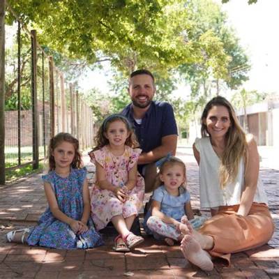 Dave Smith Comedian Wife: Who Is He Married to?