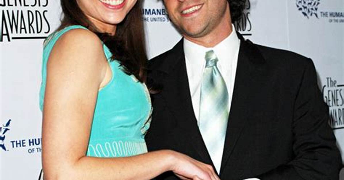 David Krumholtz: Wife, Net Worth, Tattoos, Smoking & Body Facts