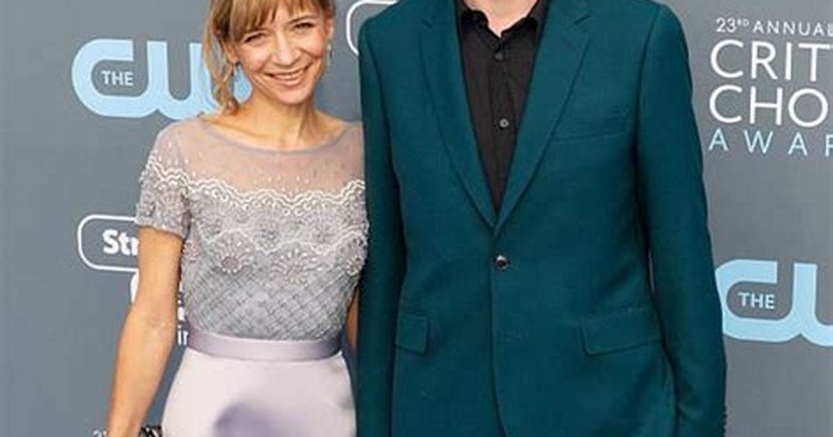 David Thewlis: Wife, Net Worth, Tattoos, Smoking & Body Facts