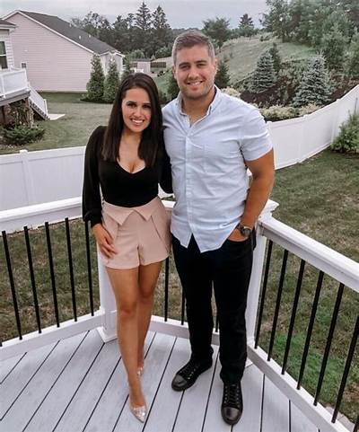 Derek Watt Is Married to Wife: Gabriella Watt. Kids.