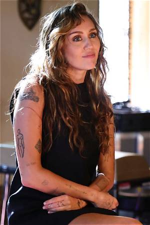 Devil in Ohio: How Many Tattoos Does Emily Deschanel Have? Meaning and Design Explained