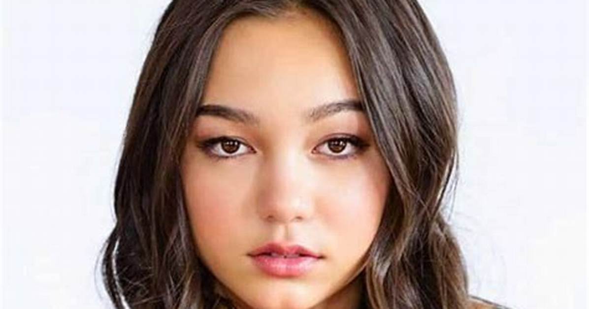 Devyn Nekoda, Ginny & Georgia’s Actress | Boyfriend, Height, Age & Net Worth