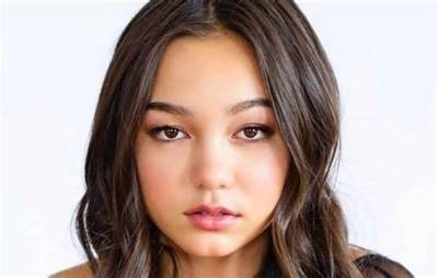 Devyn Nekoda, Ginny & Georgia’s Actress | Boyfriend, Height, Age & Net Worth