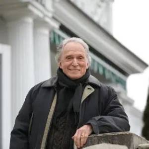 Dick Cavett Biography, Age, Wife, Education, Career and Talk Show
