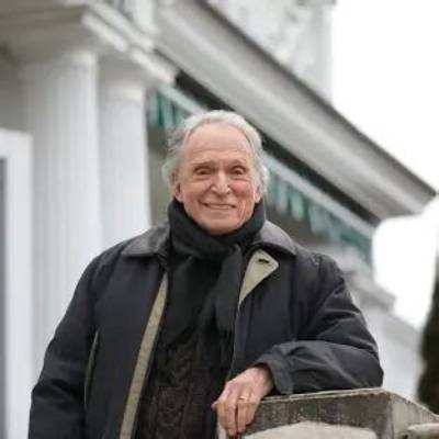 Dick Cavett Biography, Age, Wife, Education, Career and Talk Show