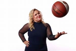 Did Holly Rowe Ever Play Basketball? Where Did Holly Rowe Go to College?