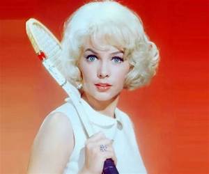 Did Stella Stevens Have Any Children? Is Andrew Stevens Stella Stevens Son?