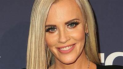 Dissecting Jenny Mccarthy’s Secret to Balancing Her Successful Career with Family Life