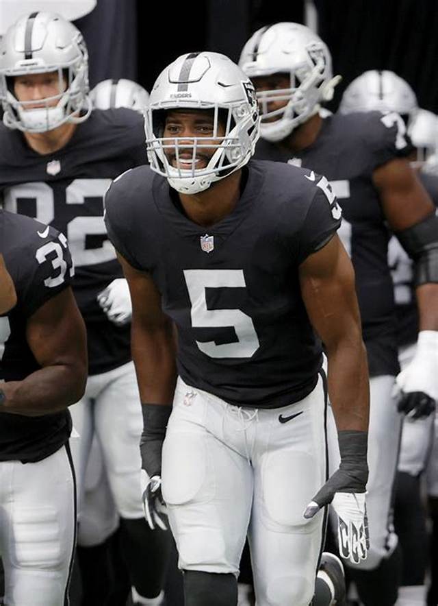 Divine Deablo Real Name, 40 Time, Height and Weight, Nfl Draft, Number, Salary, Jersey, Madden 22