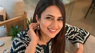 Divyanka Tripathi Height, Weight, Net Worth, Age, Birthday, Wikipedia, Who, Nationality, Biography