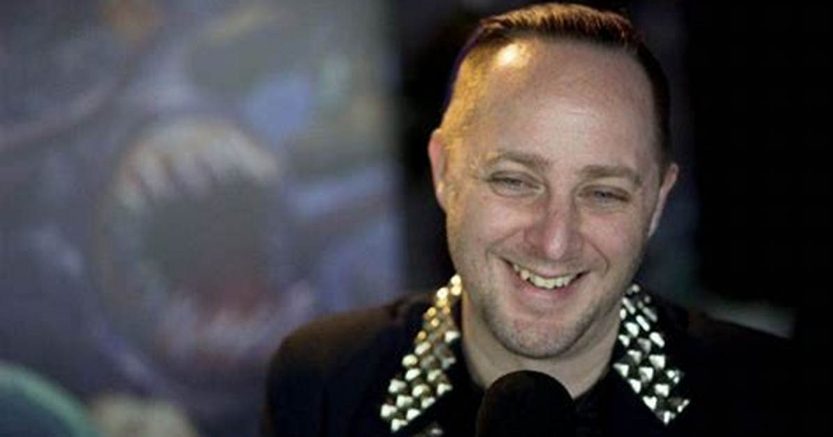 Does Taliesin Jaffe Have a Tremor?