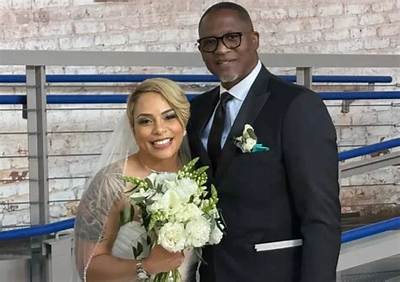 Dominique Sharpton Height, Weight, Net Worth, Age, Birthday, Wikipedia, Who, Nationality, Biography