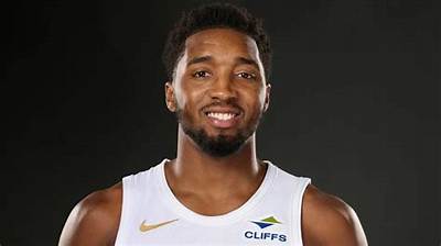 Donovan Mitchell Net Worth, Salary, Source of Income, Early Life, Career, Haight & More.