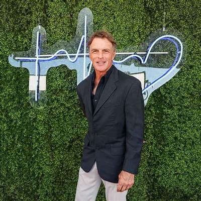 Doug Flutie’s Net Worth, Age, Height, Weight, Wife, Kids, Bio-Wiki
