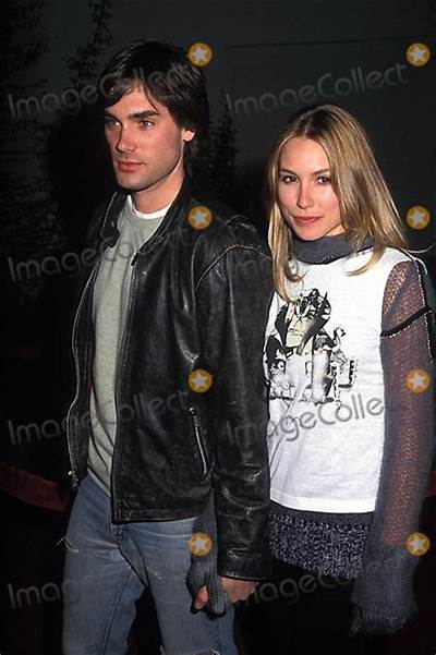 Drew Fuller: Wife, Net Worth, Tattoos, Smoking & Body Facts