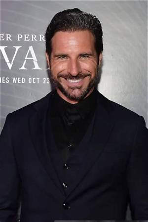 Ed Quinn Actor: Bio, Wiki, Age, Height, Family, Wife, True Blood, Net Worth, Bradley Cooper, Movies and Tv Shows