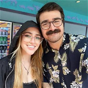Eddy Burback Girlfriend Chrissy Tiber Is a Social Media Sensation
