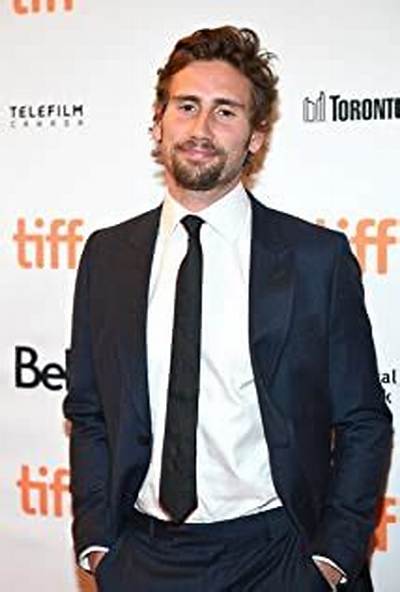 Edward Holcroft Biography, Age, Wiki, Height, Family, Wife, Gay, Parents, Dating, Image, Net Worth, Interview, Movies and Tv Shows