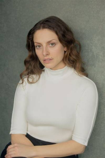 Elena Delia Age: 10 Facts on Romanian Actress