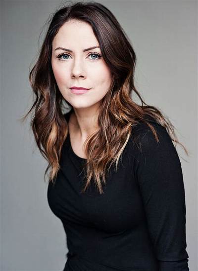 Elinor Lawless Biography, Wikipedia, Age, Husband, Twitter and Net Worth – Everything to Know About the Actress