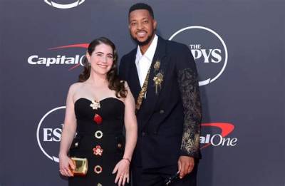 Elise Esposito: Who Is Cj Mccollum’s Wife?