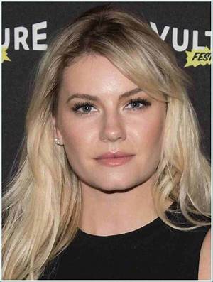Elisha Cuthbert Biography; Net Worth, Age, Height, Children, Movies, Siblings and Husband