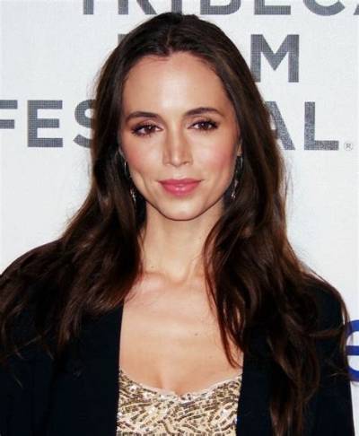 Eliza Dushku Bio-Wiki, 2020, Age, Net Worth, Height, Husband, Child, Movies and Family