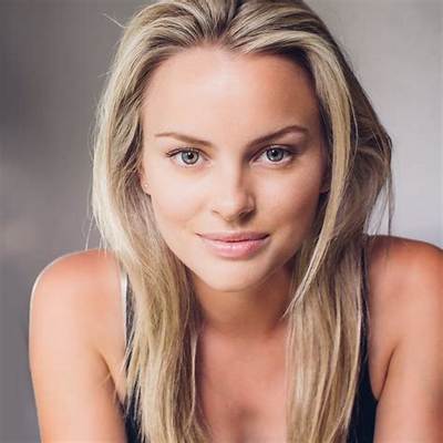 Elizabeth Dowden