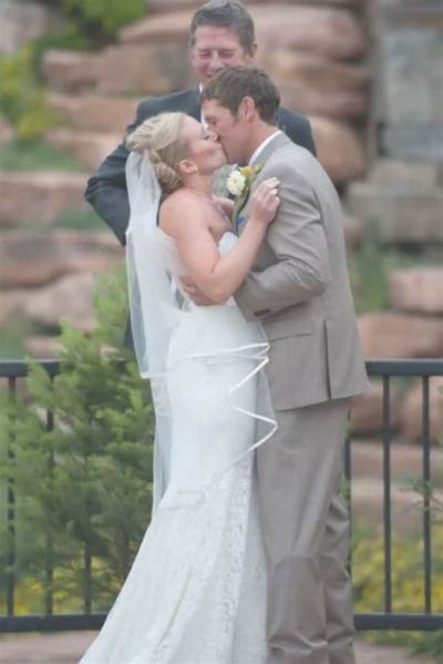 Elizabeth Montana Wikipedia, Biography, Wedding Age: Is Joe Montana’s Daughter Married?