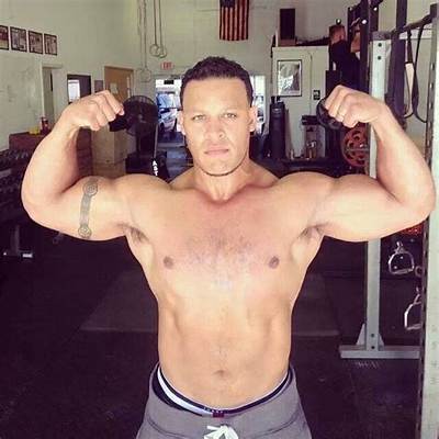 Elliott Hulse’s Net Worth, Age, Height, Weight, Wife, Kids, Bio-Wiki