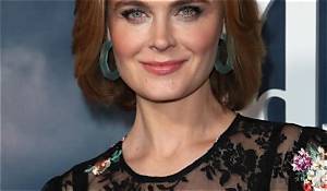 Emily Deschanel’s Net Worth, Age, Height, Weight, Husband, Kids, Bio-Wiki