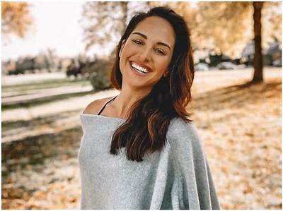 Emily Erwin Bio, Age, Height, Husband, Ksee24 News, Kbak, Salary, and Net Worth.